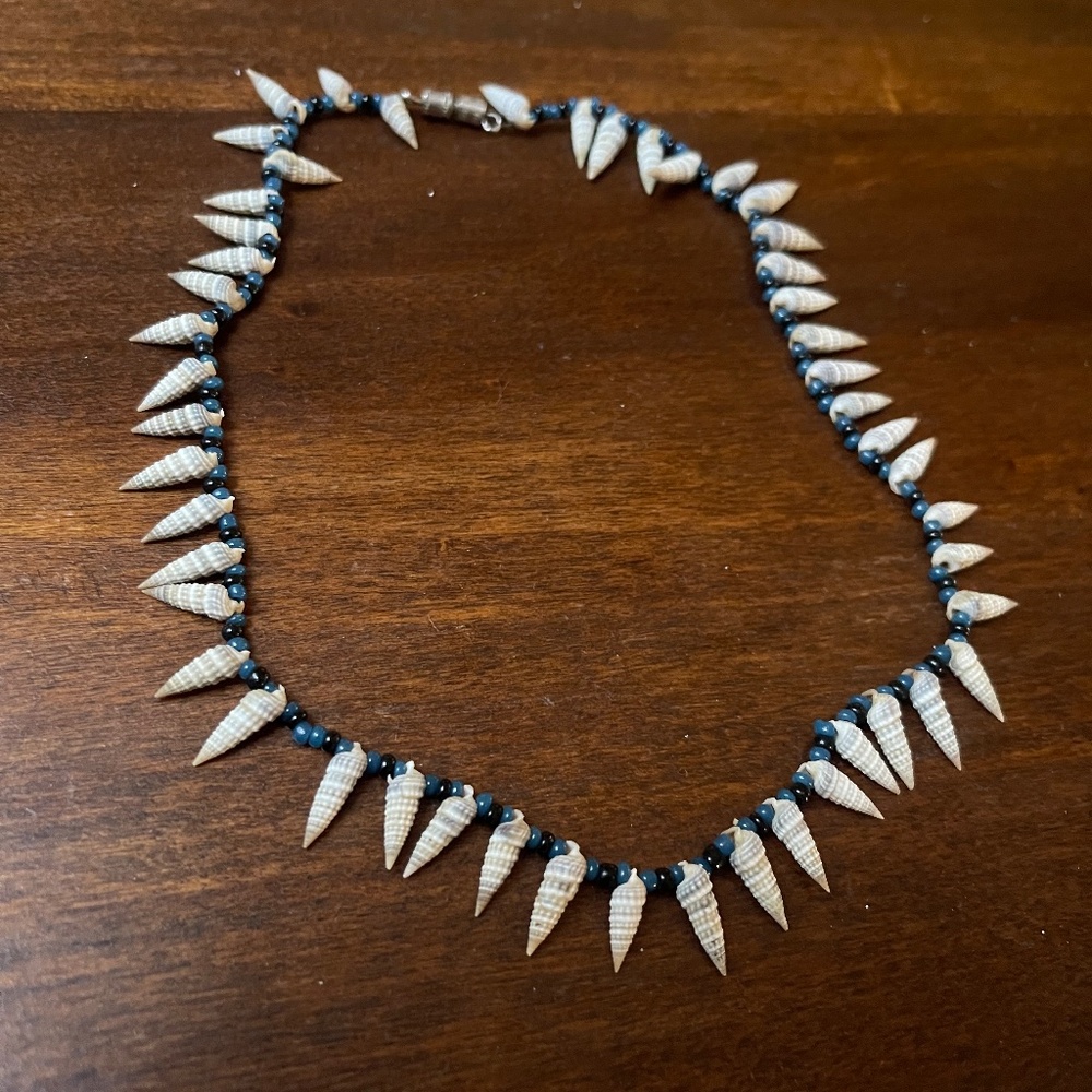 Blue Beaded Shell Necklace - Picture 2 of 2